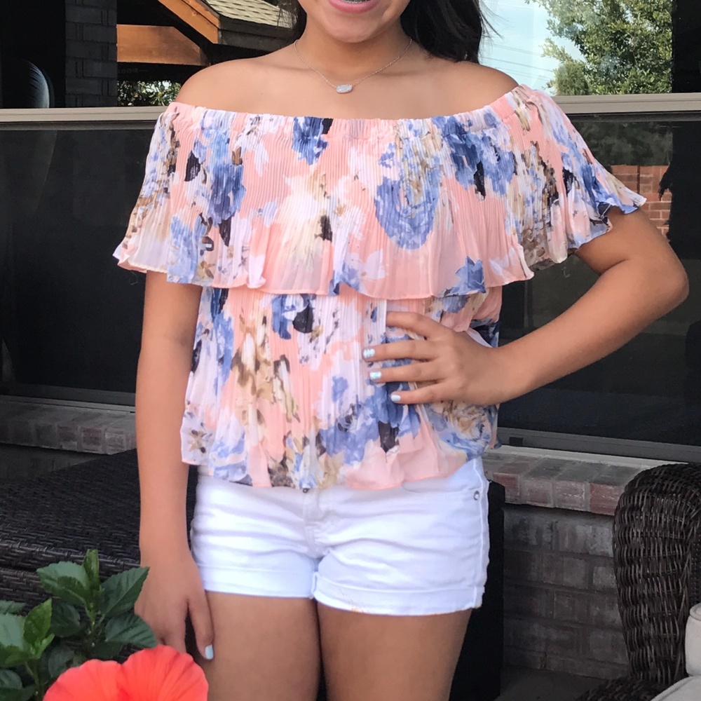 Off shoulder floral top